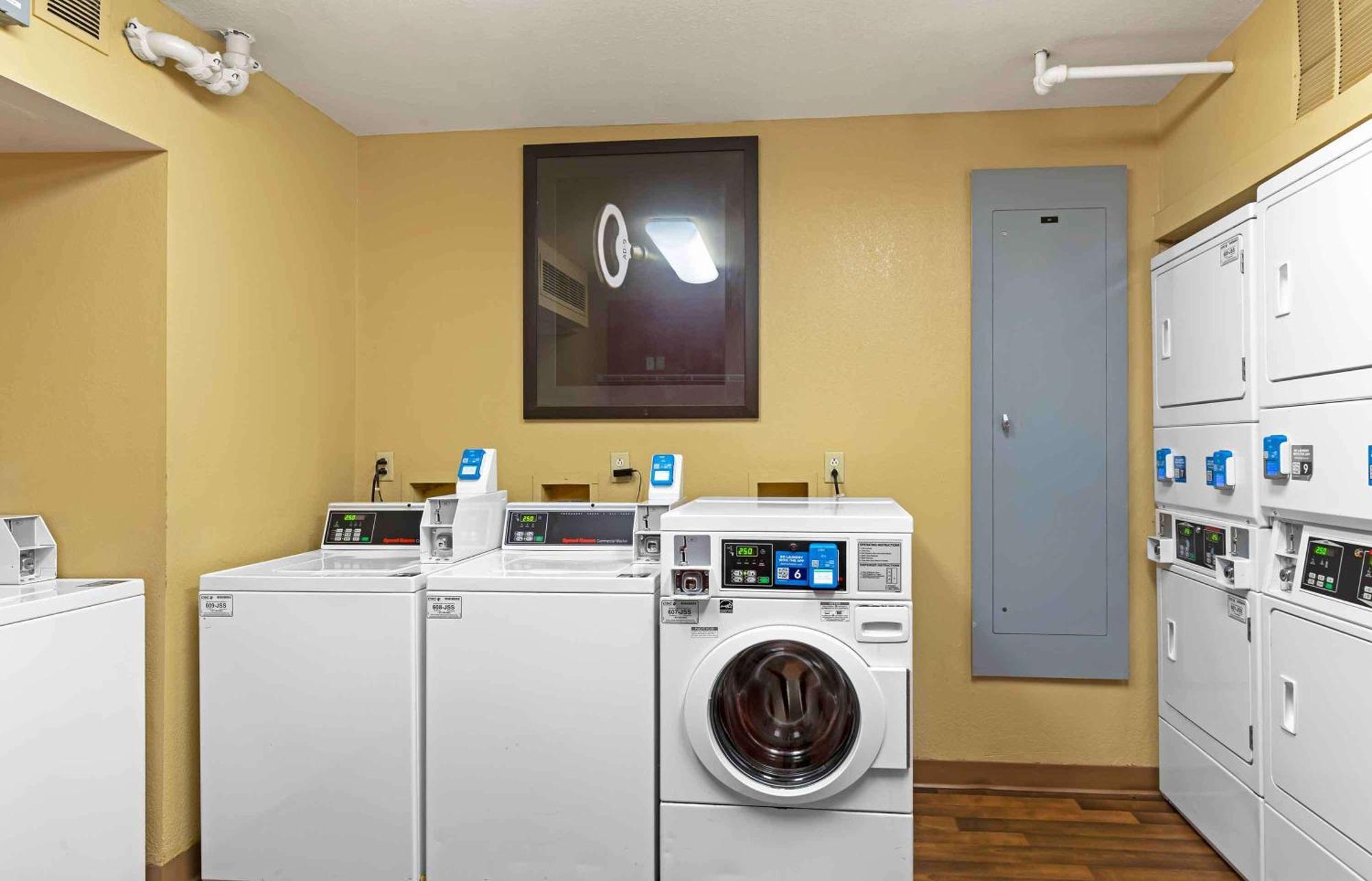 Extended Stay America Suites - North Chesterfield - Arboretum Richmond Exteriör bild